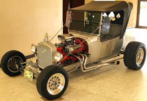 25 Ford Model T Bucket Roadster