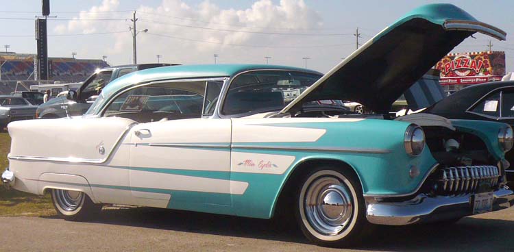 54 Oldsmobile 2dr Hardtop Custom