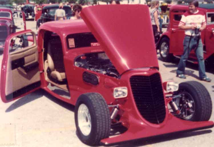 33 Ford Chopped 3W Coupe